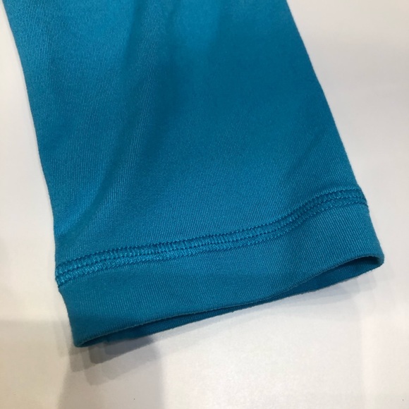 Champions Women’s Turquoise Running Sweater - Picture 8 of 8